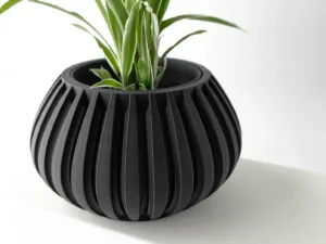 The Leno Planter Pot With Drainage
